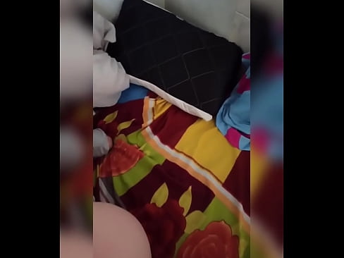 ❤️ Dakina ta zauna a gida ita kadai saboda mijinta ya tafi hutu sai na yi amfani da damar in yi mata fyade na cika mata gindi da nono. ❌ a mu ❌